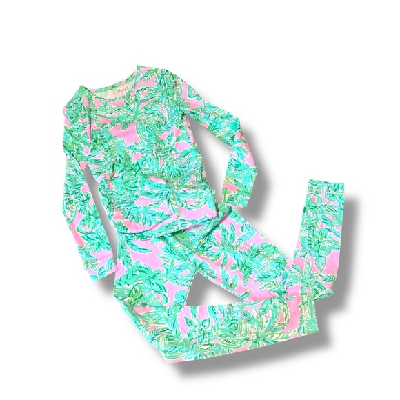 Lilly Pulitzer NWT Sammy Pajama Set Girls Size 10 Pink Sand Paradise Print - Picture 1 of 6